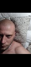 Neobavezno dopisivanje wiber ponuda On traži nju