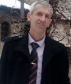 Озбиљан човек за брак potreba On traži nju