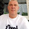 Slobodan situiran ponuda On traži nju