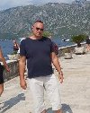 Za ozbiljnu damu potreba On traži nju